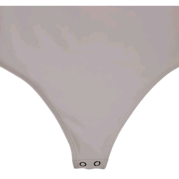 Express ~Woman Size XL~vBeige Body Contour High Compression Smooth Bodysuit NWT - Picture 8 of 11